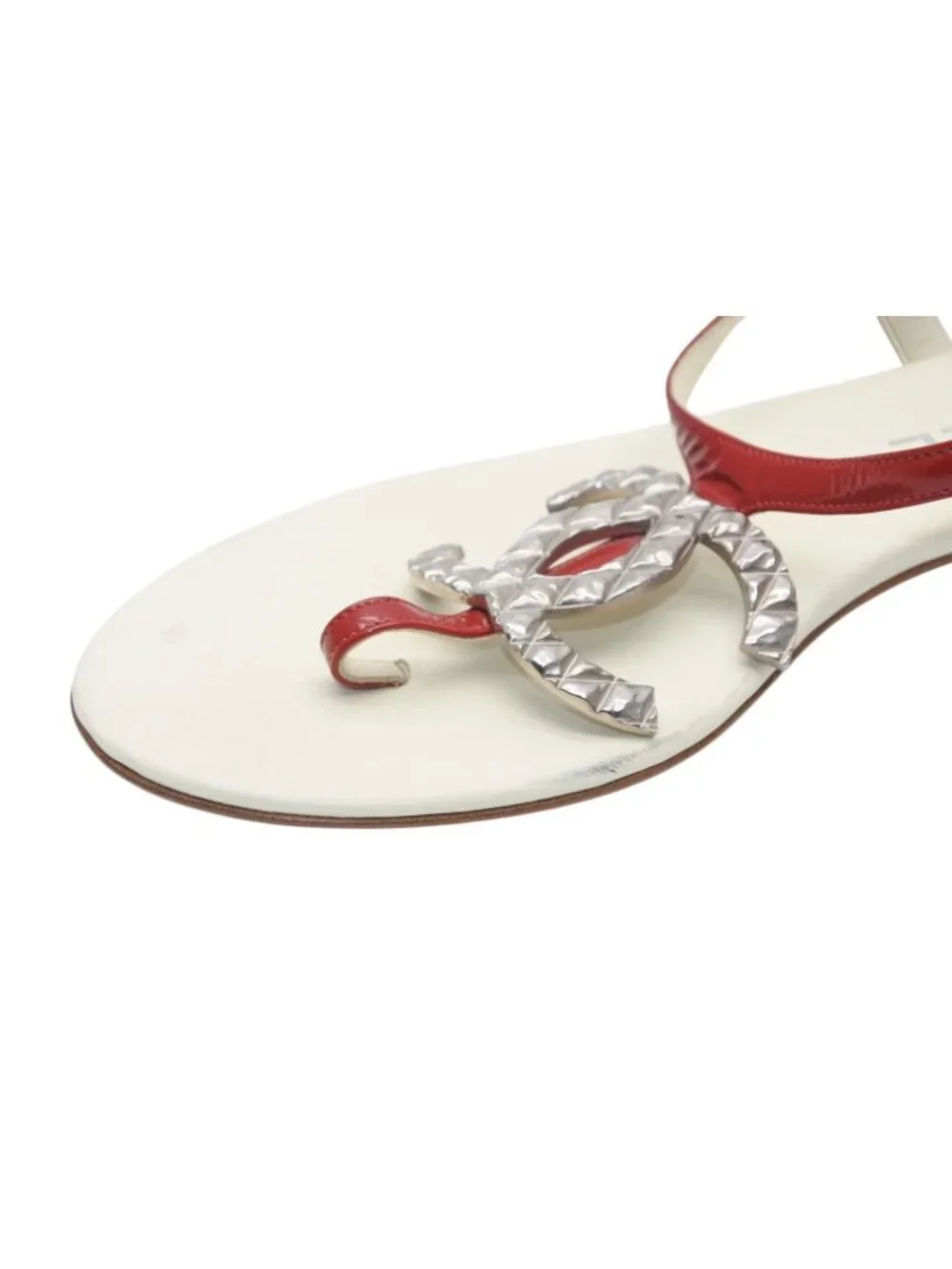Chanel Thong Sandals CC Logo Patent Leather Red Ivory